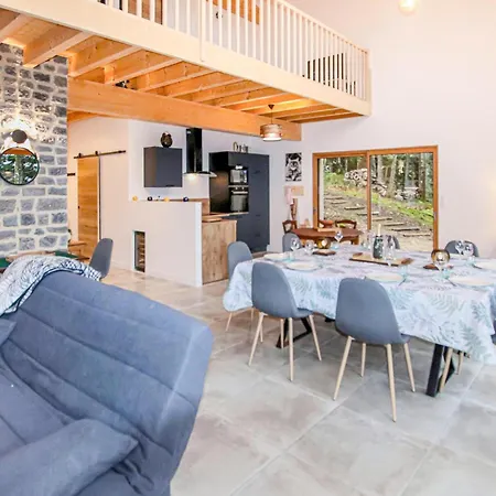 Prázdninový dům 3 Bedroom In Chambon-sur-lignon